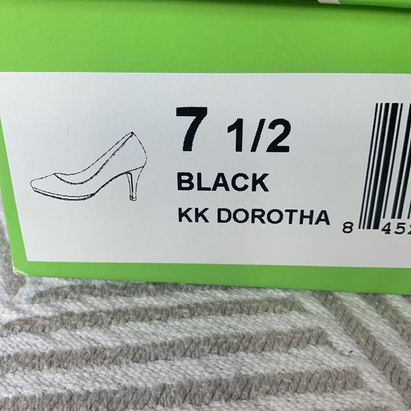 Kelly & Katie Dorotha Black Patent Leather pumps size 7.5 - Picture 10 of 10